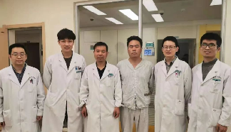 云南小伙雙眼不見大半年，在溫州一朝手術(shù)見光明